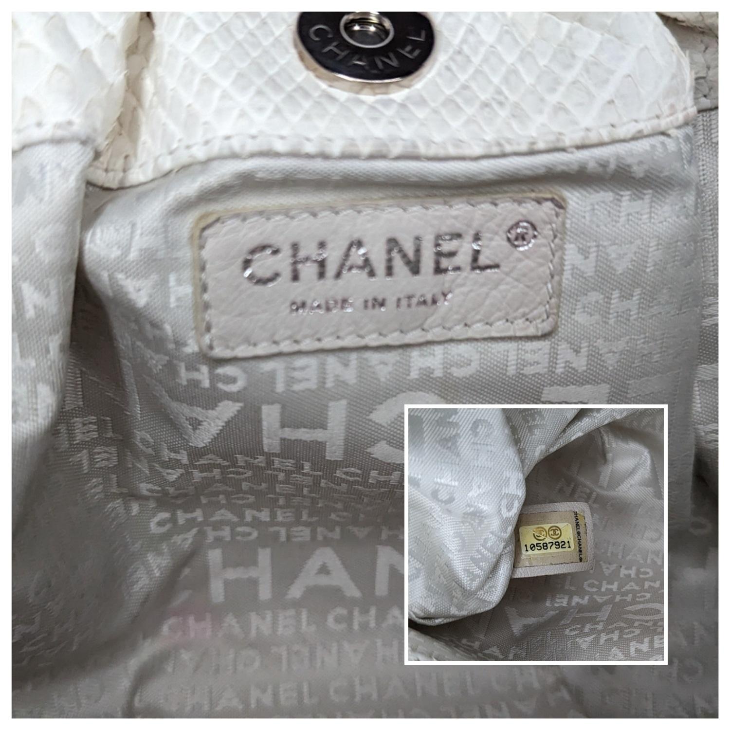 Chanel Vintage White Python CC Chain Hobo Bag 4