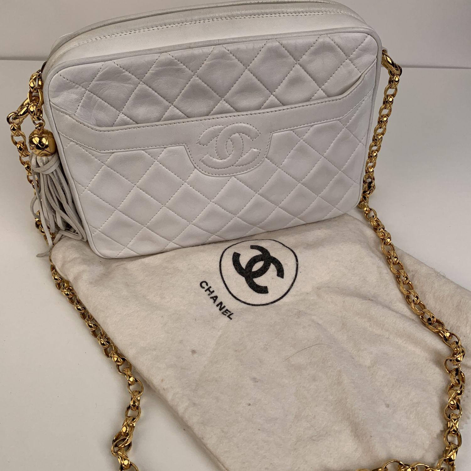 Chanel Vintage White Quilted Leather CC Stitch Camera Bag 10