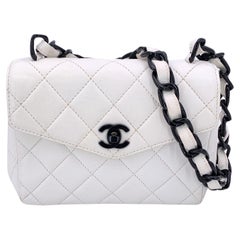 Mini sac à bandoulière Kelly vintage en cuir matelassé blanc Chanel