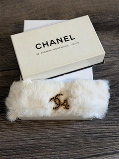 Chanel Vintage White Rabbit Fur CC Charm Bracelet