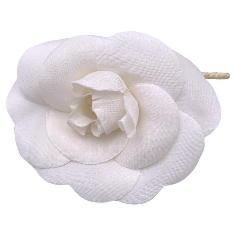 Chanel Vintage White Silk Camelia Flower Camellia Pin Brooch For Sale at  1stDibs