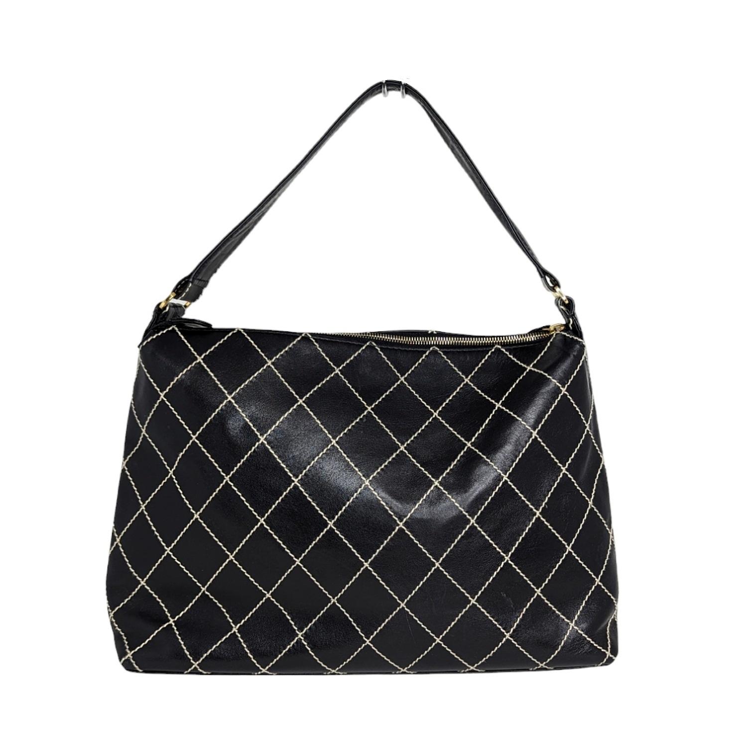 Chanel Vintage Wild Stitch Surpique Hobo Shoulder Bag In Good Condition In Scottsdale, AZ