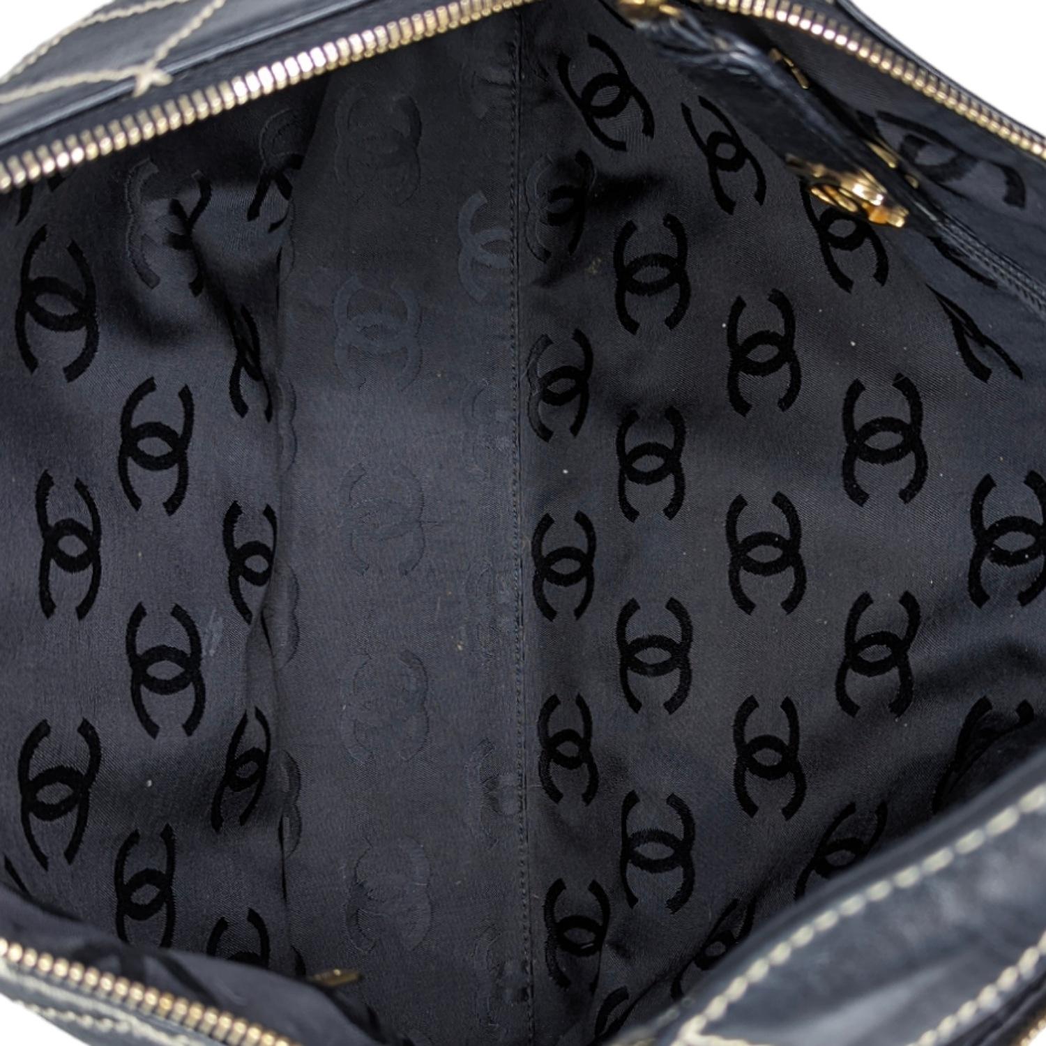 Chanel Vintage Wild Stitch Surpique Hobo Shoulder Bag 2