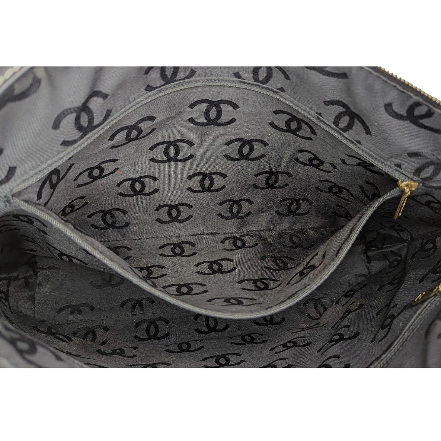 Chanel Vintage Wild Stitch Surpique Hobo Shoulder Bag 5