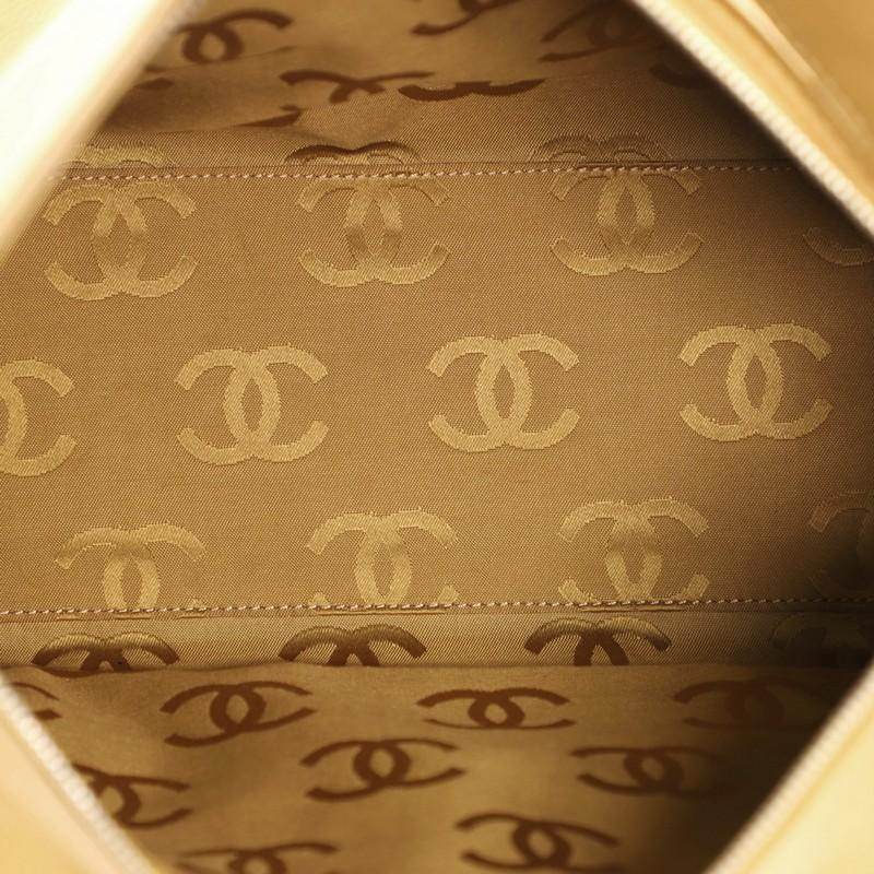 Brown Chanel Vintage Wood Chain CC Shoulder Bag Caviar Large