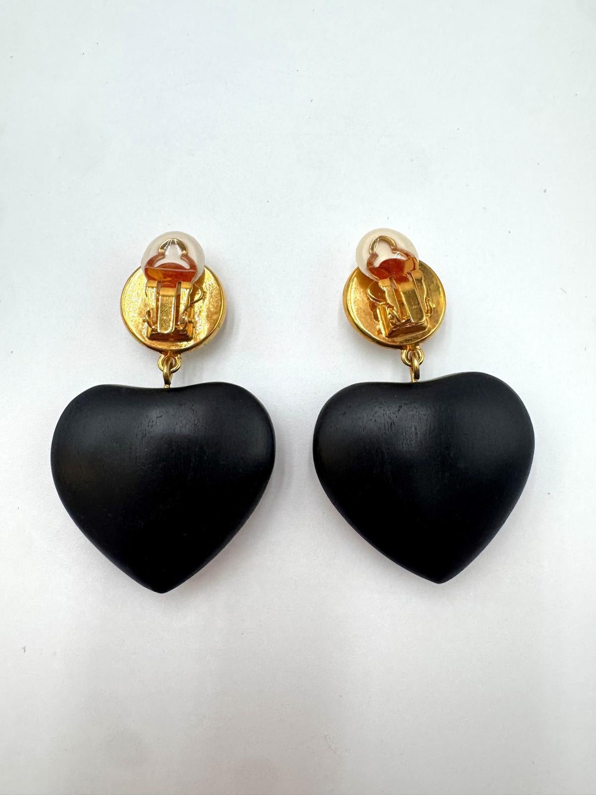 Chanel Vintage Wooden Heart Earrings For Sale 3