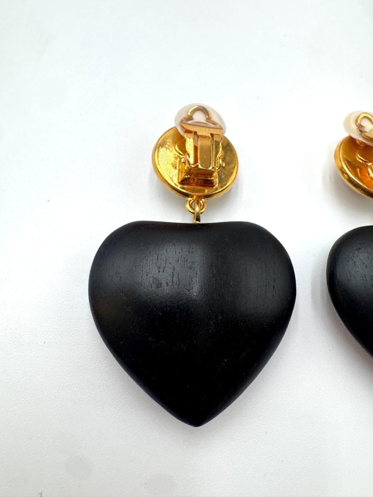 Chanel Vintage Wooden Heart Earrings For Sale 4