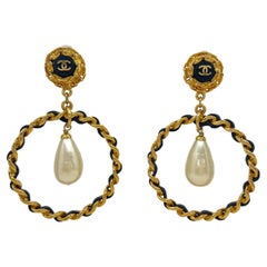 Chanel Retro Woven Chain Collection 27 Pearl Teardrop Hoop Earrings 65931