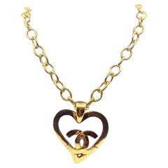 CHANEL Vintage XL Oversized Gold CC Heart Pendant Chain Necklace