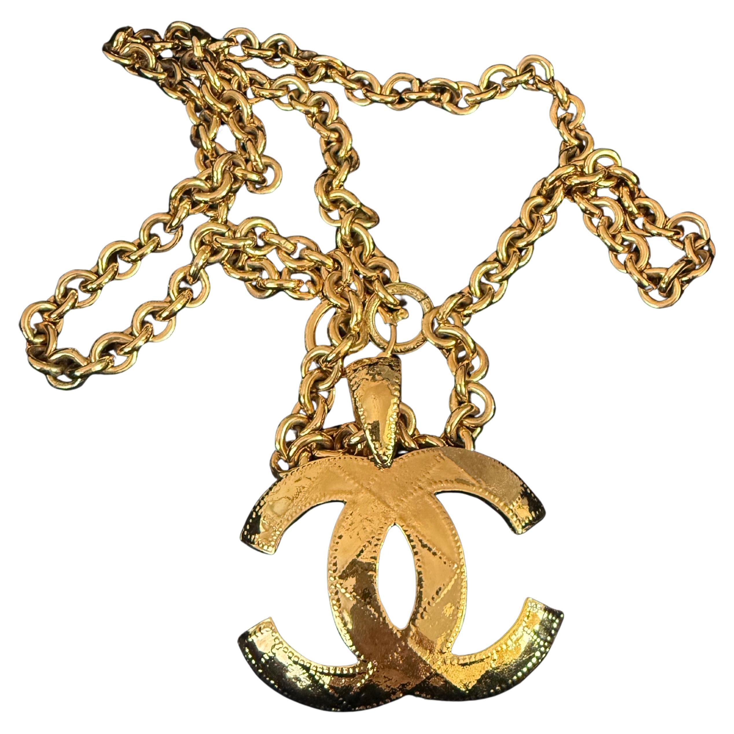 CHANEL Vintage XL Quilted Gold CC Statement Pendant Necklace For Sale
