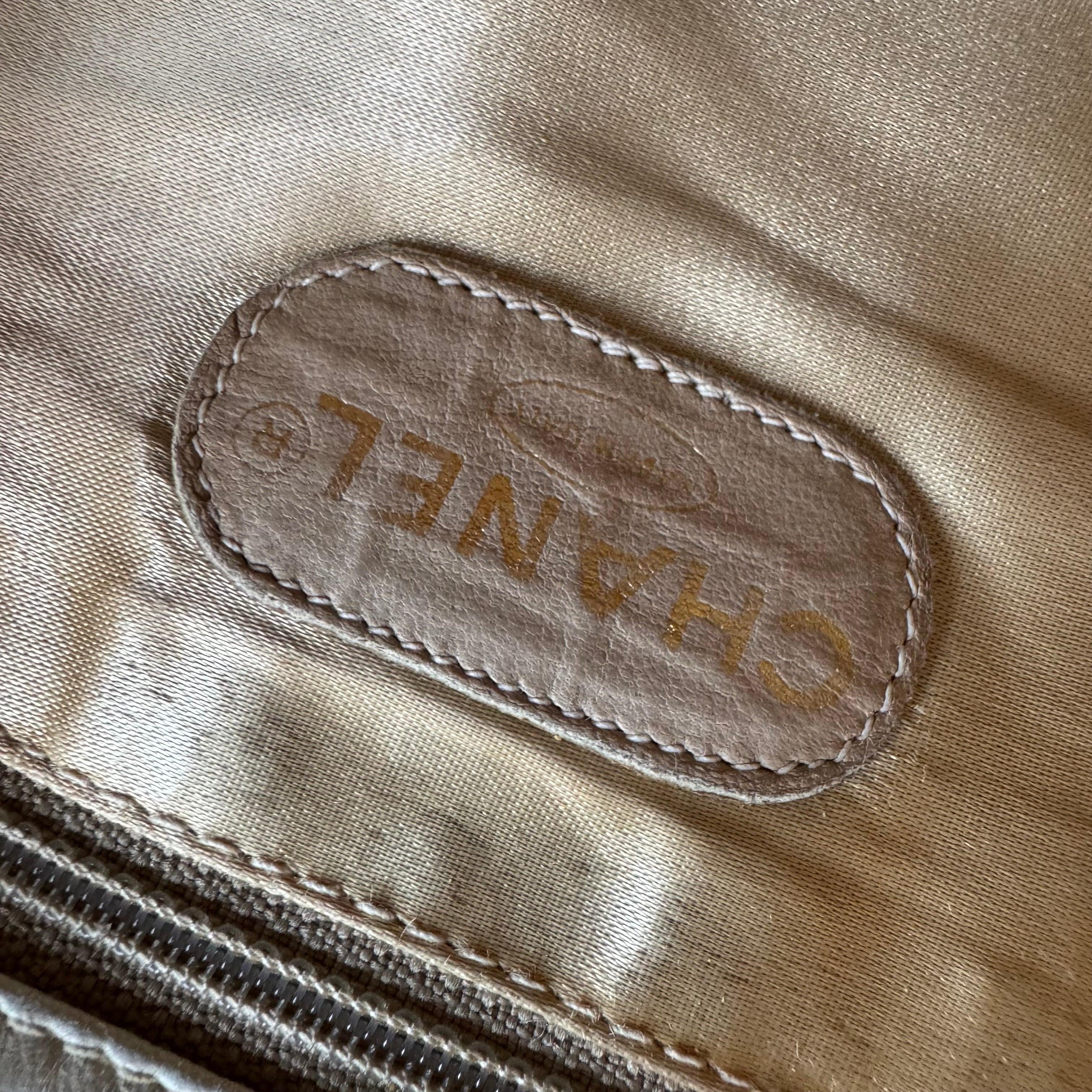 Chanel Vintage XXL Maxi Pink Striped Travel Flap Bag Canvas Gold Hardware 12