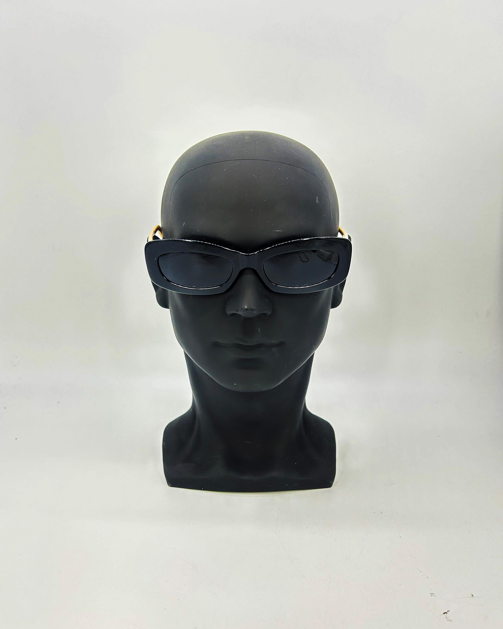 Chanel Vintage Y2K Schwarz und Creme Oval Lens Sonnenbrille im Angebot 8