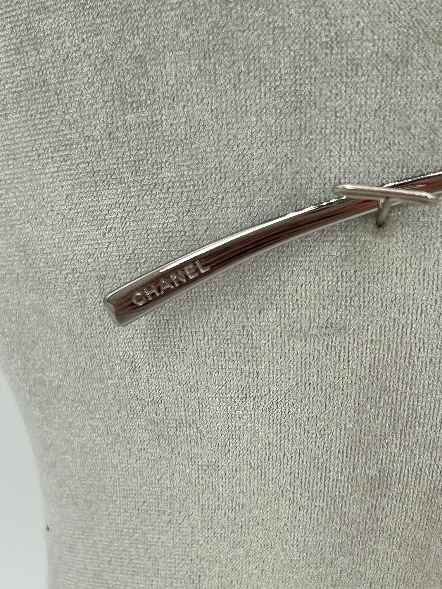 Chanel Vintage By Brown CC Logo Crystal Frame Shield Lunettes de soleil c2000s Excellent état - En vente à Philadelphia, PA