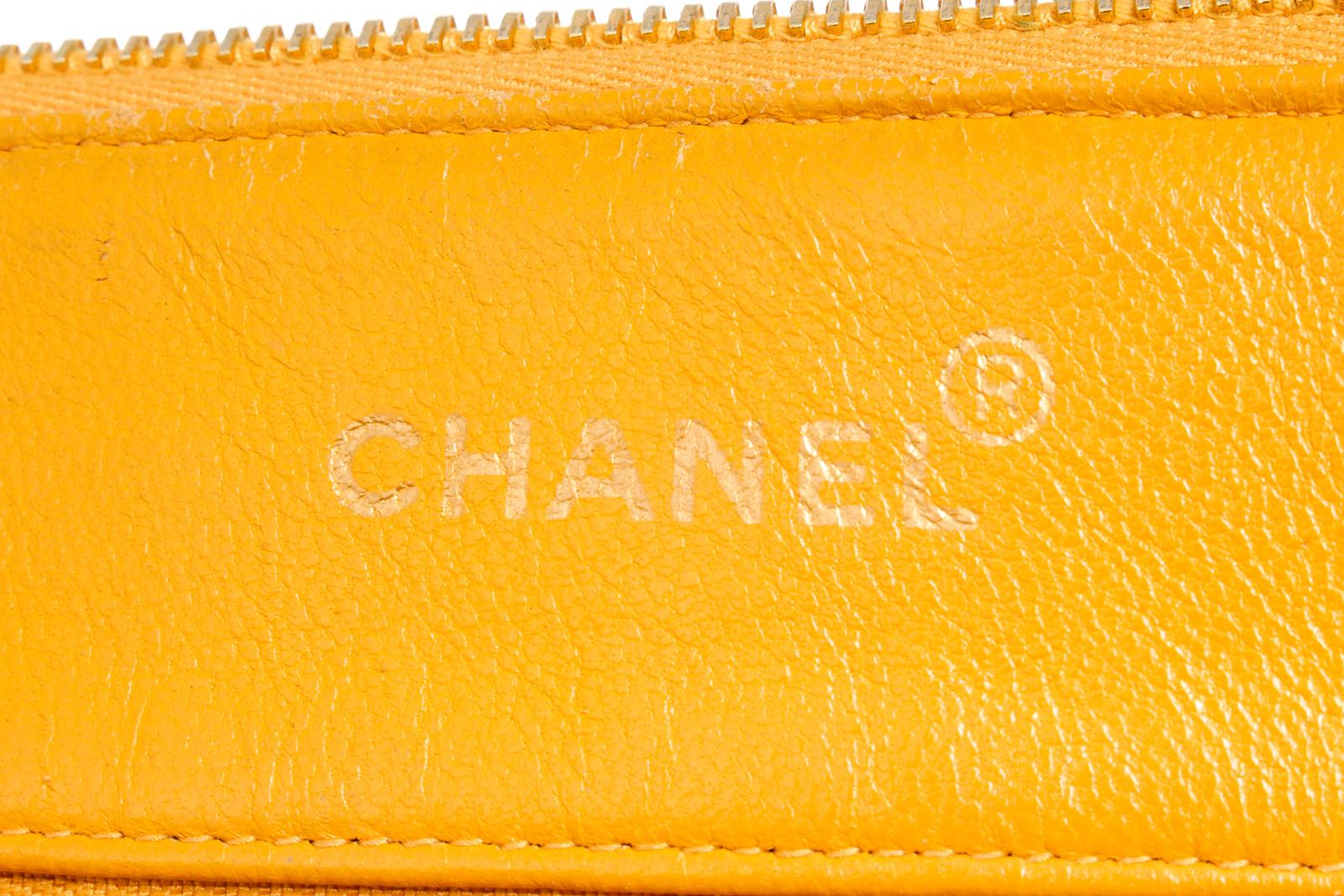 Chanel Vintage Gelb Caviarskin Leder Matelasse Umhängetasche mit Kette 1