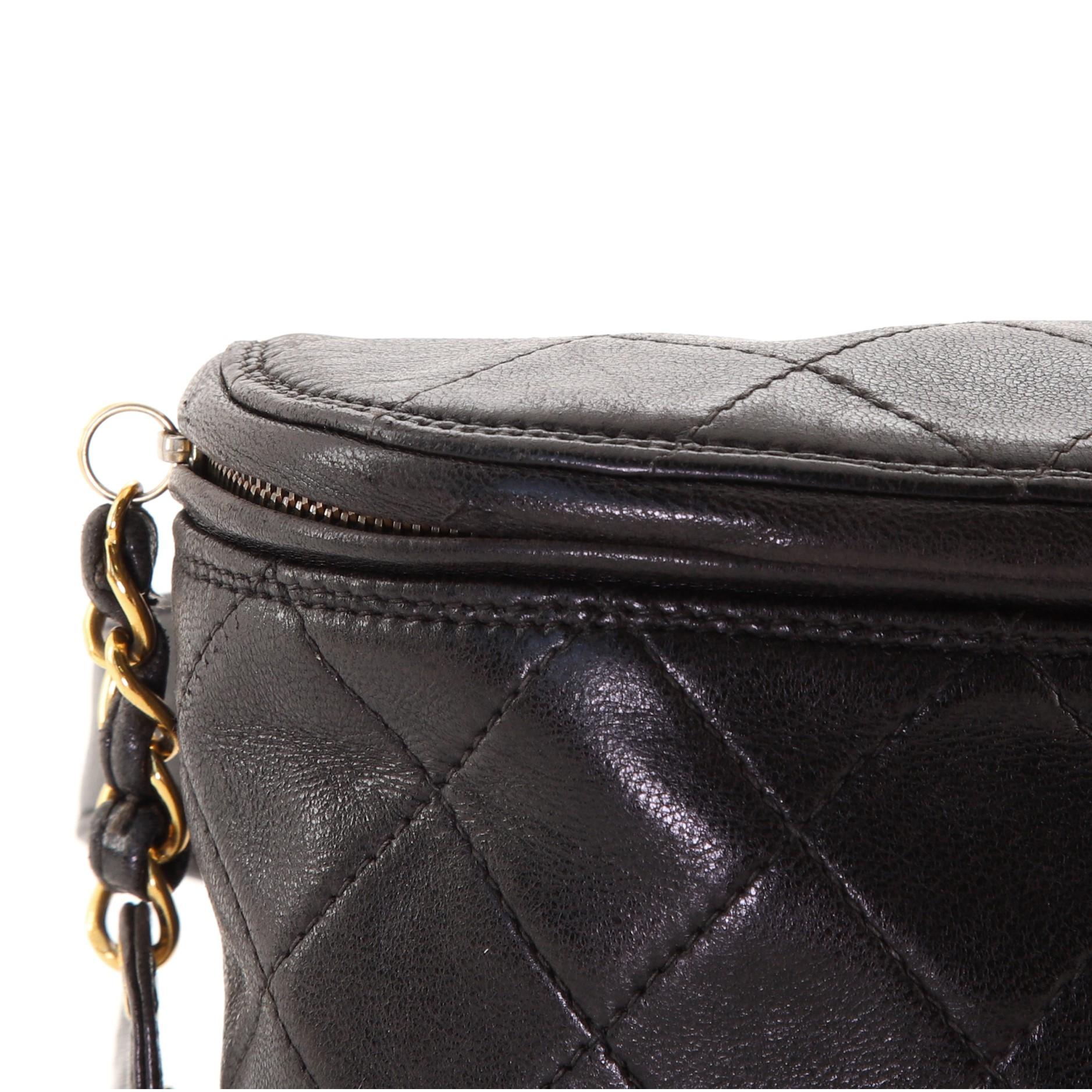 Women's or Men's Chanel Vintage Zip Belt Bag Quilted Lambskin Medium