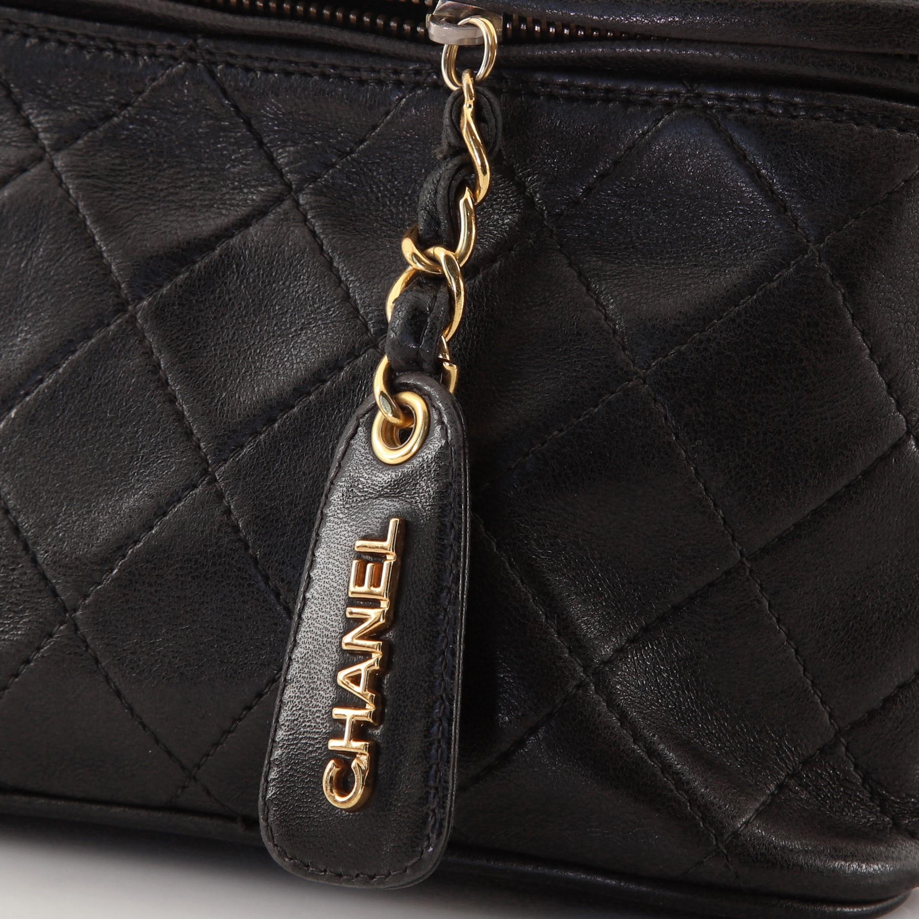Chanel Vintage Zip Belt Bag Quilted Lambskin Medium 2