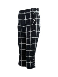 Chanel Viriginie Viard Spring 2020 Look 13 Short tweed cropped trousers