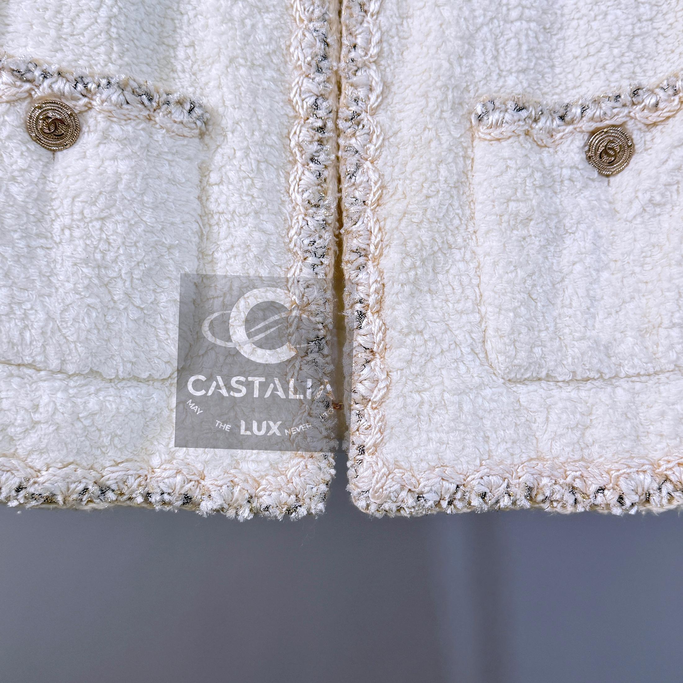 Chanel Vogue Cover Fluffy Ecru Jacket 38 FR 5