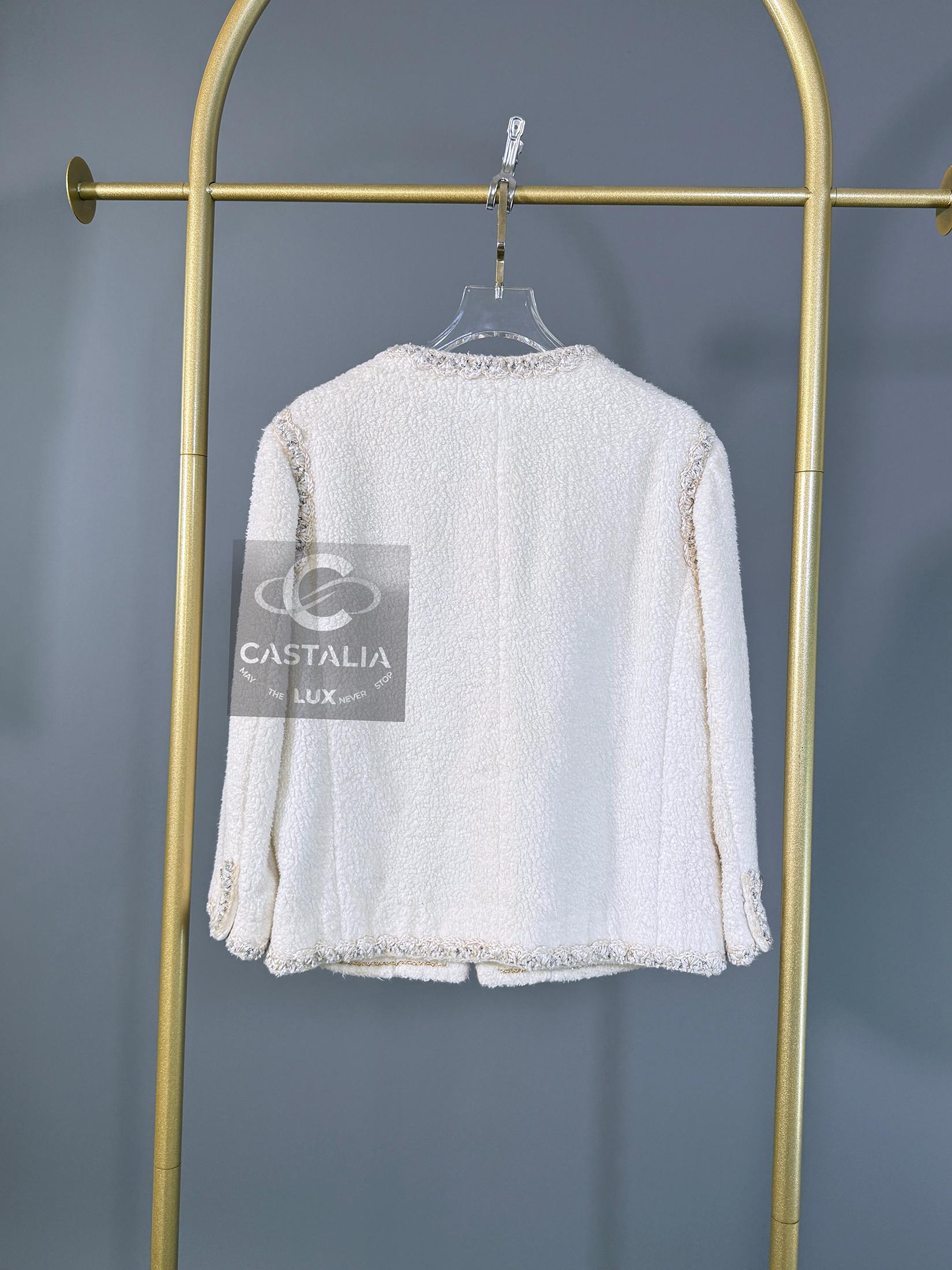 Chanel Vogue Cover Fluffy Ecru Jacket 38 FR 8