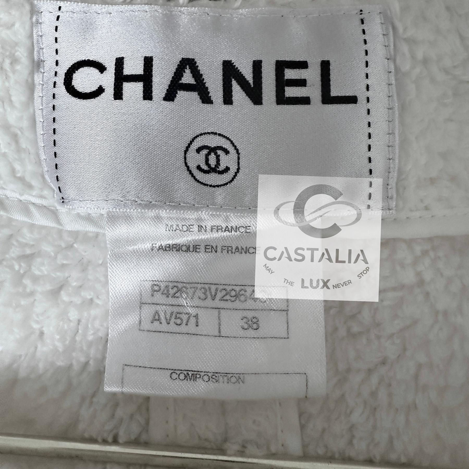 Chanel Vogue Cover Fluffy Ecru Jacket 38 FR 9