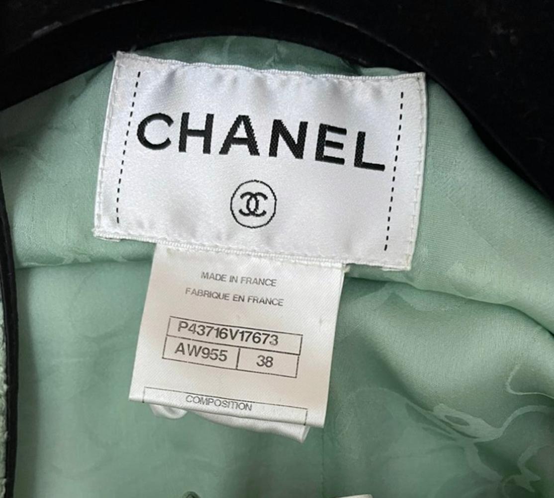 Chanel Vogue Cover Turquoise Tweed Jacket with Belt For Sale 8