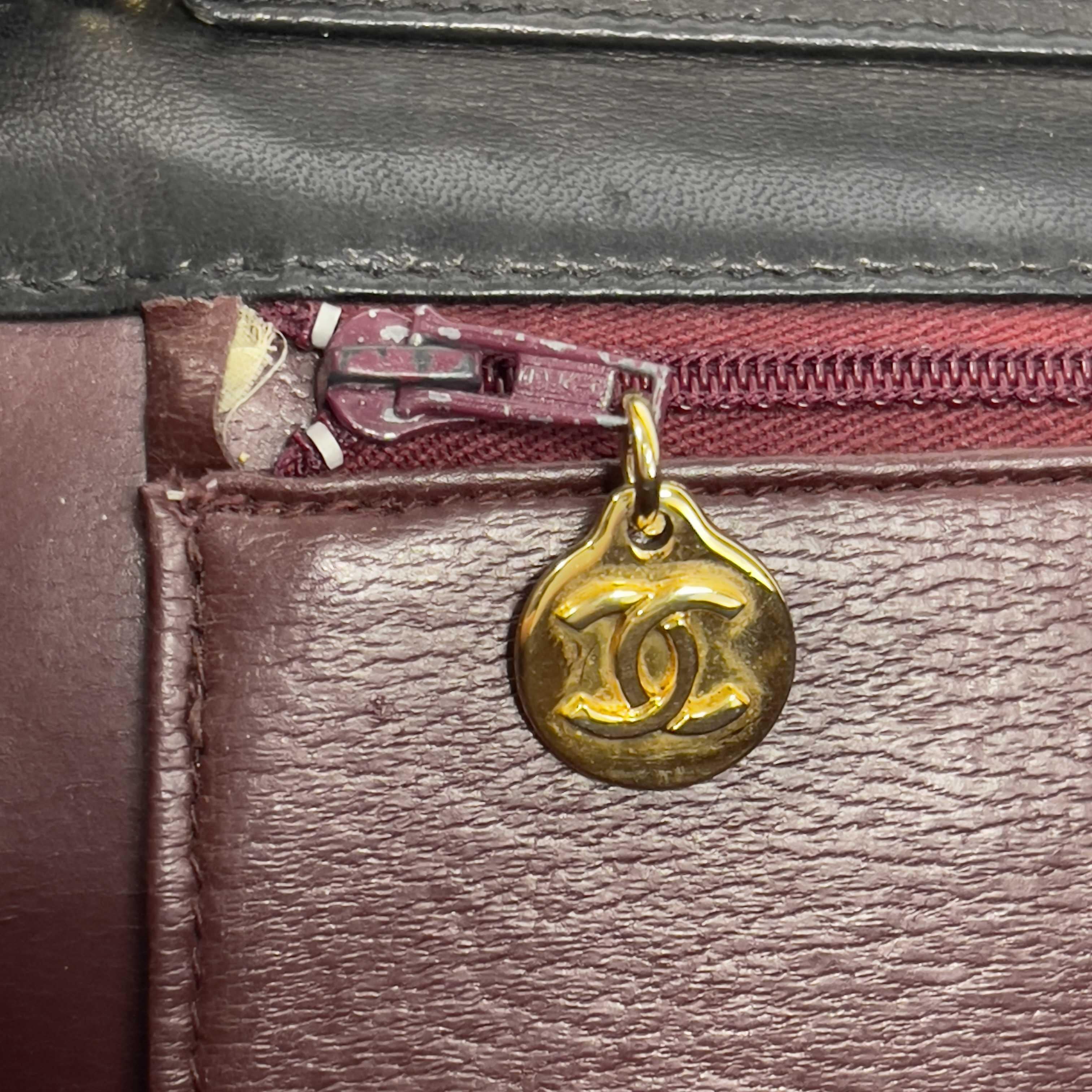 CHANEL - VTG CC Logo Old Medium Black Matelasse Quilted Shoulder Bag 2