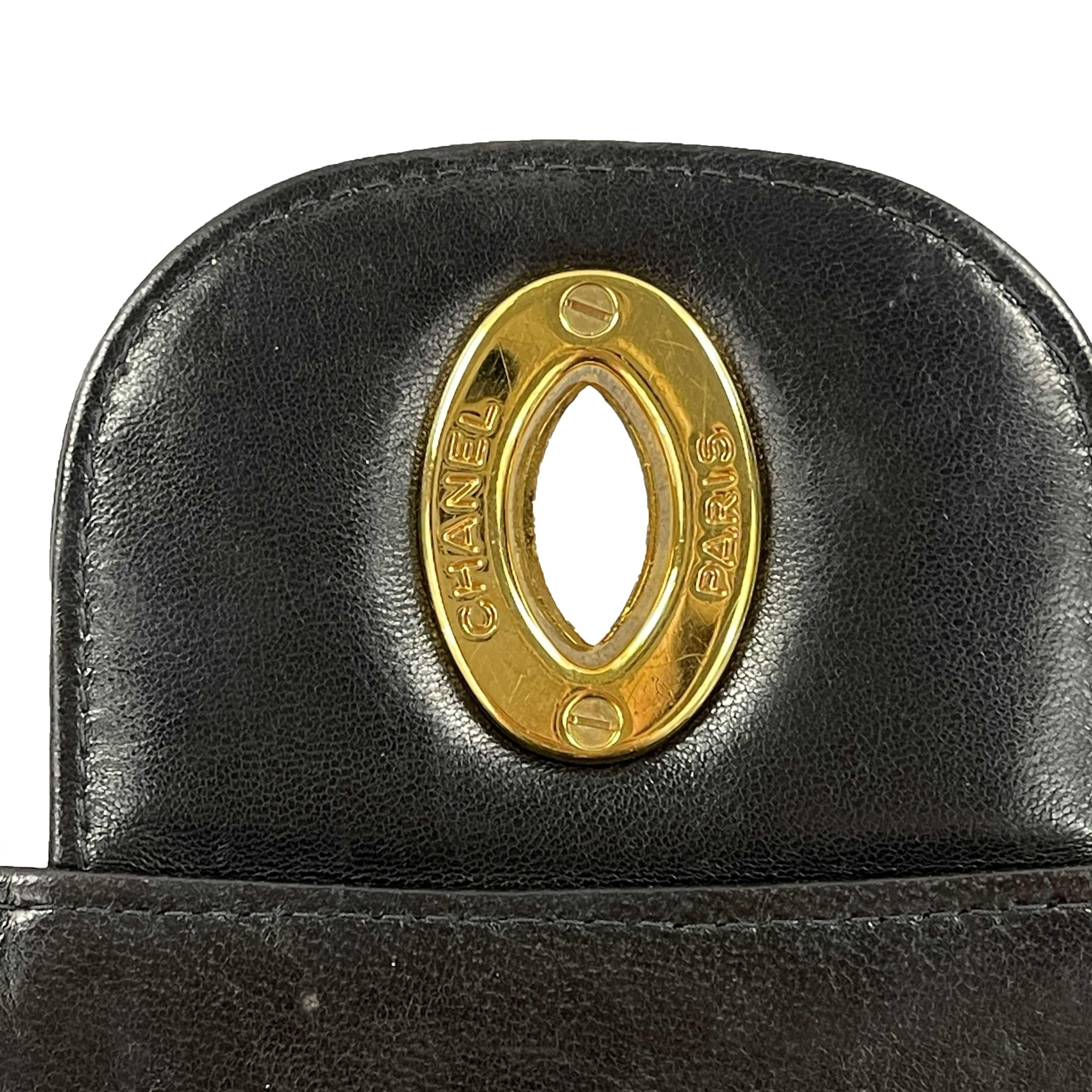 CHANEL - VTG Jumbo Flap 24k Gold Plated Lambskin Single Flap CC Shoulder Bag In Excellent Condition In Sanford, FL