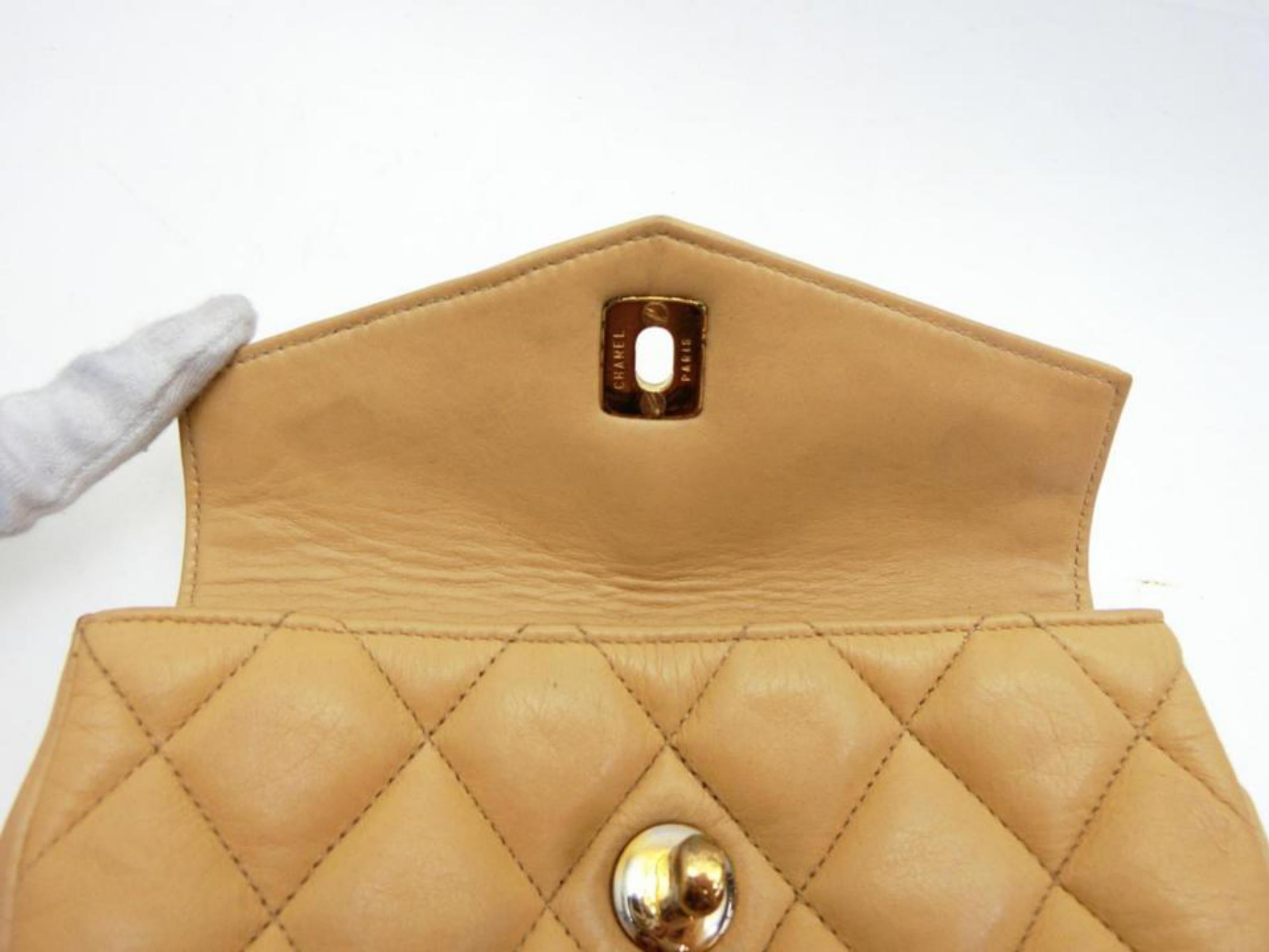 Chanel Waist Bag Quilted Fanny Pack 231225 Beige Leather Cross Body Bag In Fair Condition For Sale In Forest Hills, NY