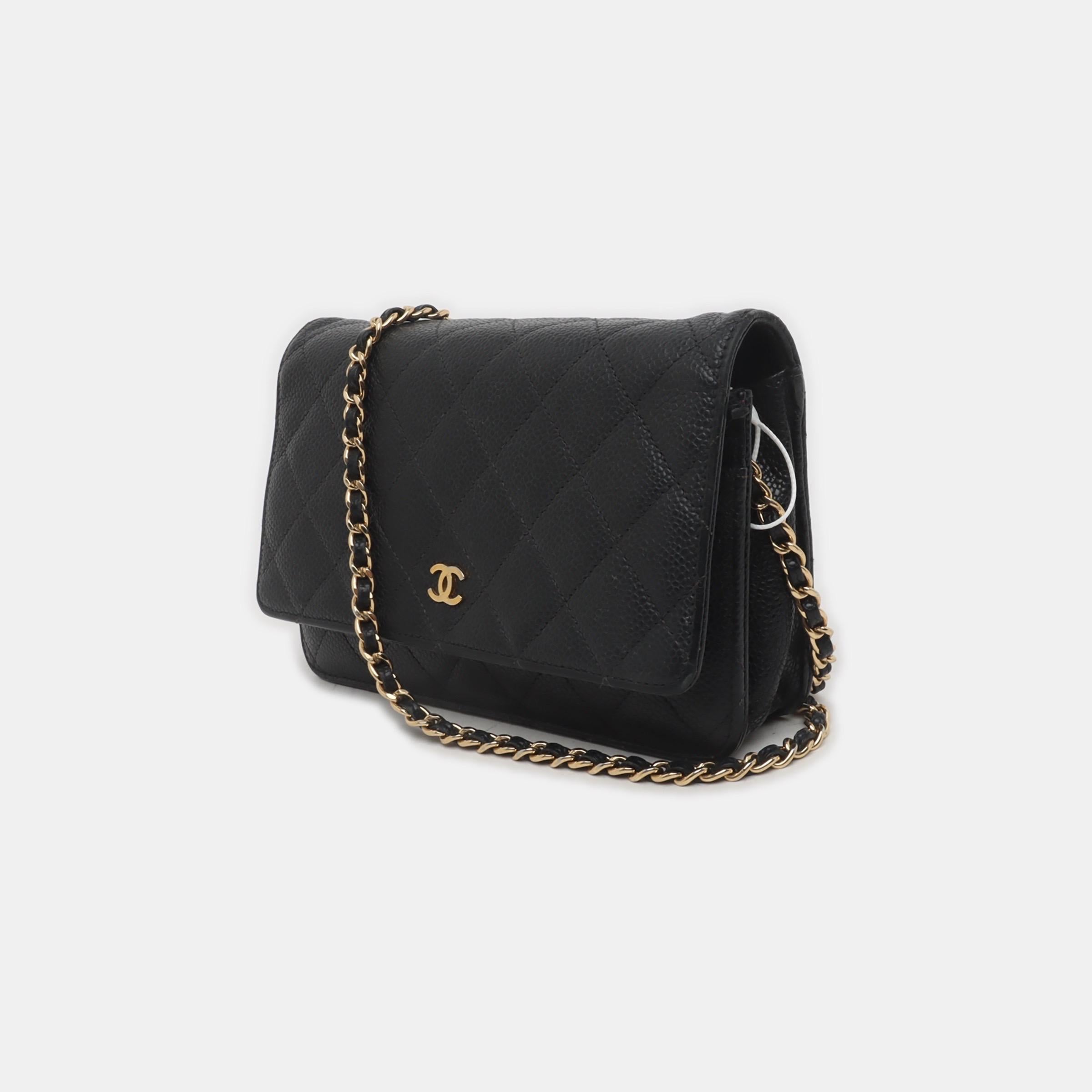 Chanel Wallet on Chain Black Caviar Leather Gold Hardware 2014 In Good Condition In AUBERVILLIERS, FR