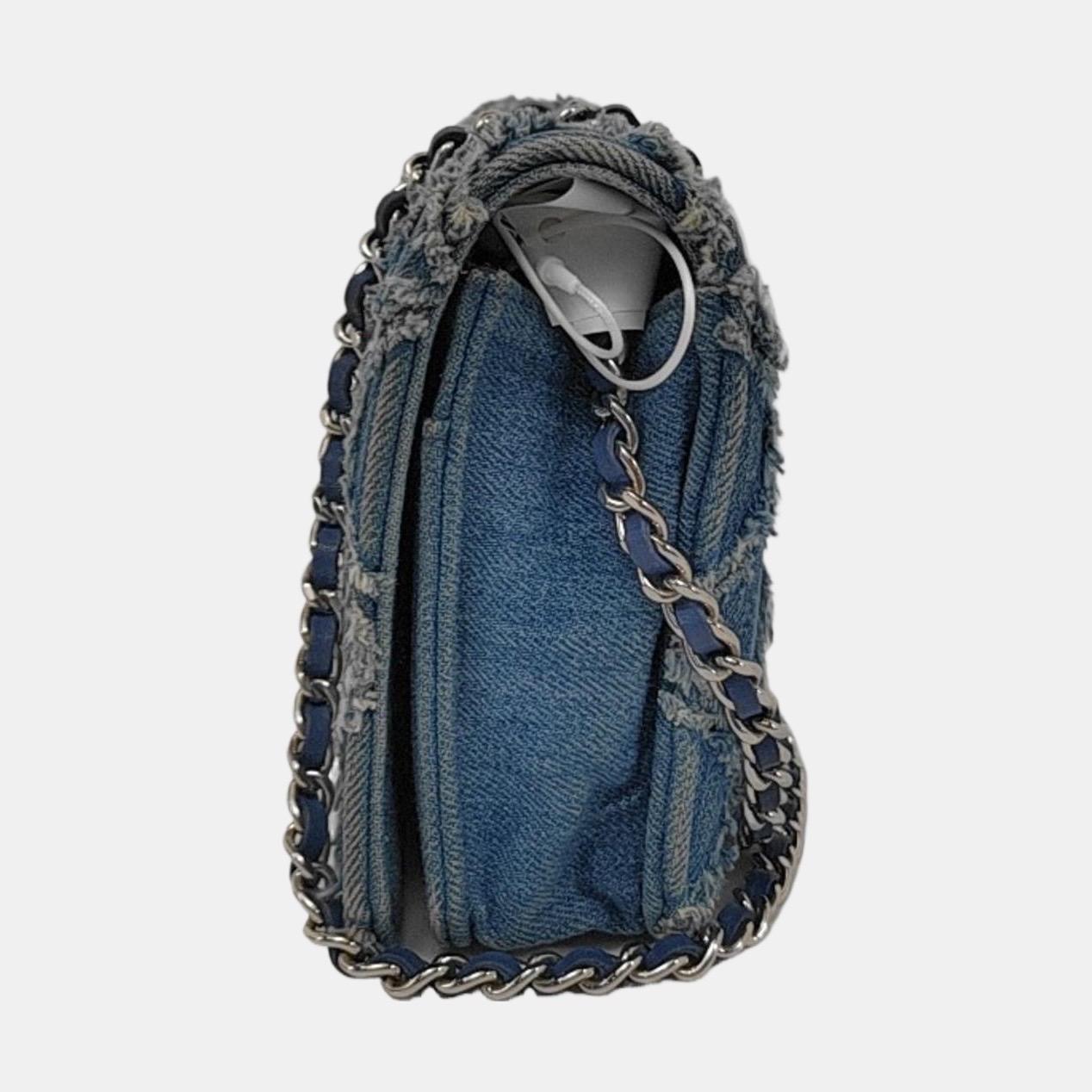 Portefeuille Chanel sur chaîne en denim bleu à rabat complet, points sauvages argentés 2018-201 Pour femmes en vente