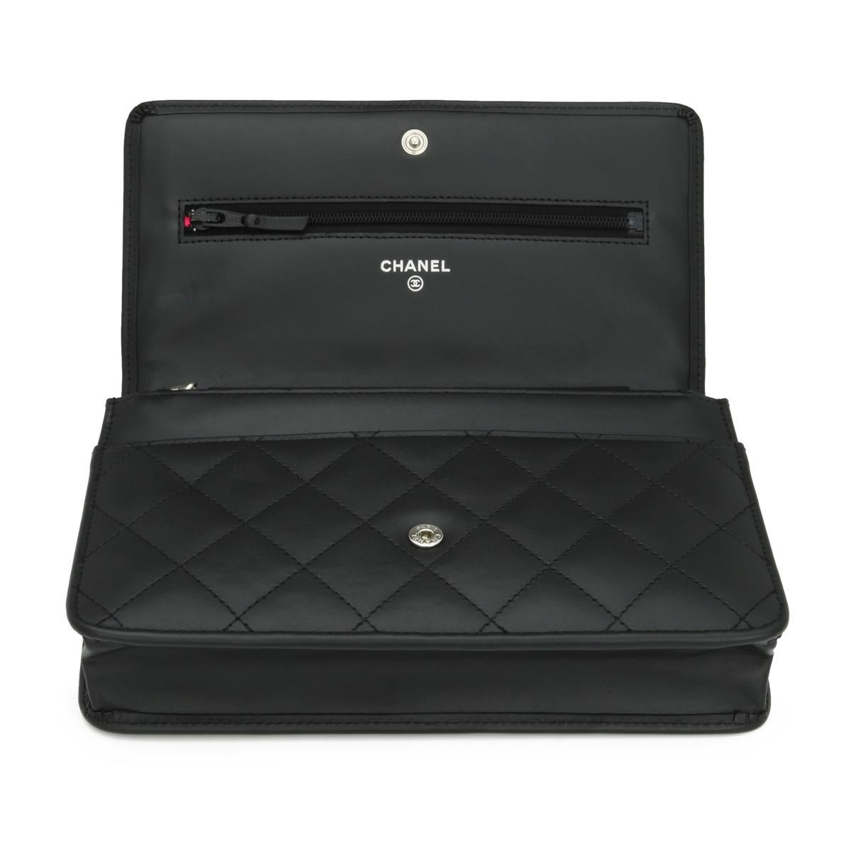 CHANEL Brieftasche an Kette Cambon aus schwarzem Kalbsleder mit silberfarbener Silberfarbener Hardware 2014 im Angebot 7