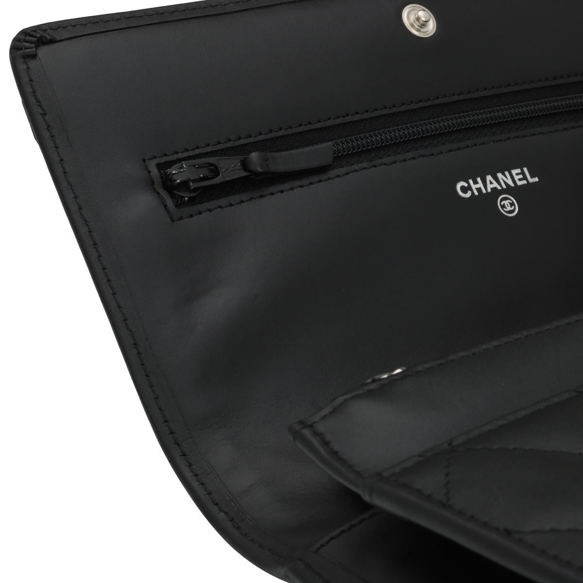 CHANEL Brieftasche an Kette Cambon aus schwarzem Kalbsleder mit silberfarbener Silberfarbener Hardware 2014 im Angebot 10