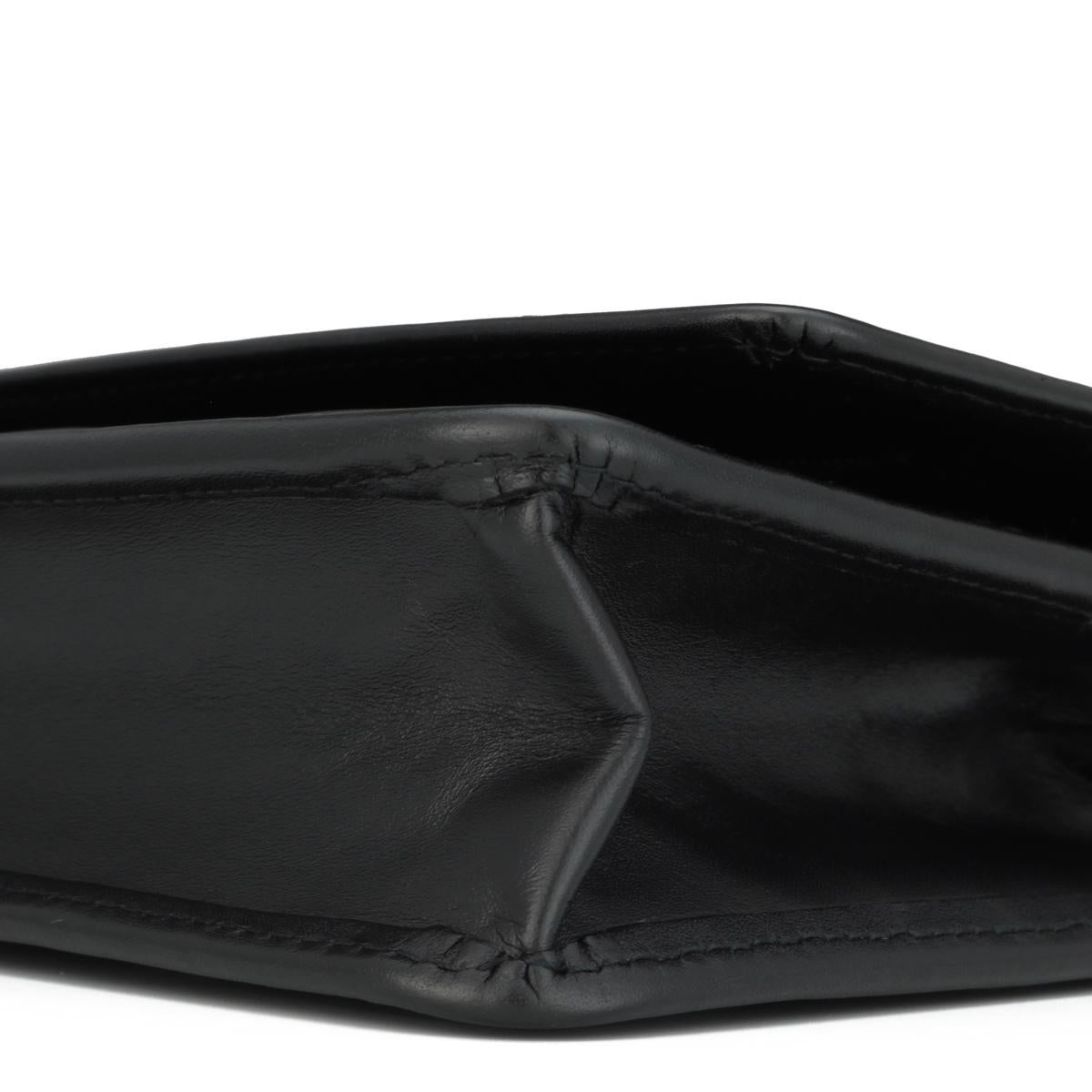 CHANEL Brieftasche an Kette Cambon aus schwarzem Kalbsleder mit silberfarbener Silberfarbener Hardware 2014 im Angebot 5