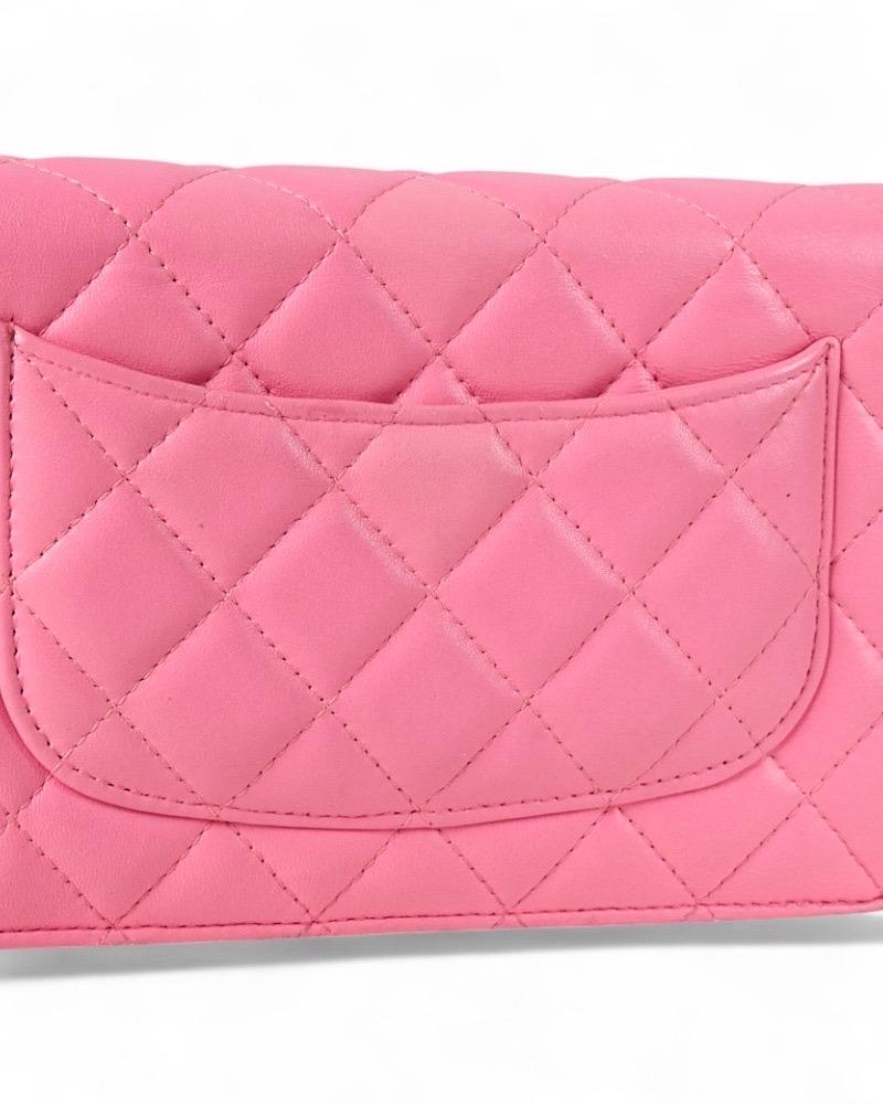 da uomo o donna Portafoglio Chanel con catena CC Glitter Rosa in vendita