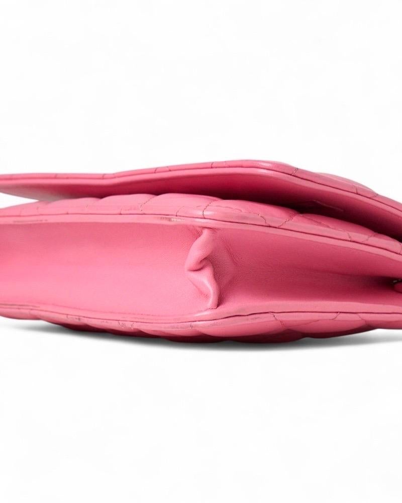 Portafoglio Chanel con catena CC Glitter Rosa in vendita 5