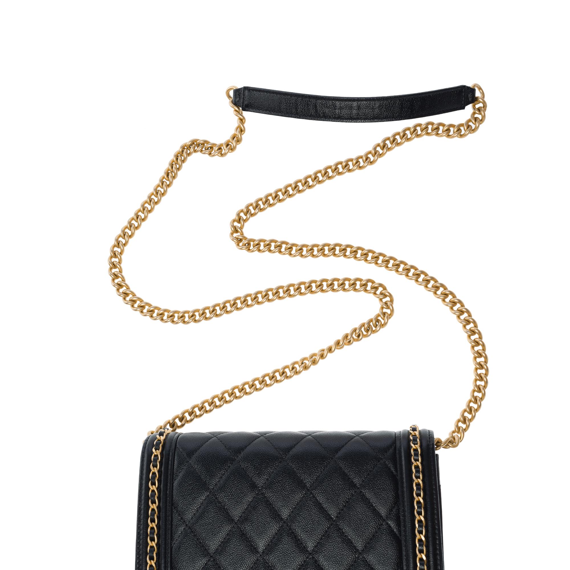 Chanel Wallet on Chain Chain Around shoulder bag in Black Caviar leather, GHW For Sale 6