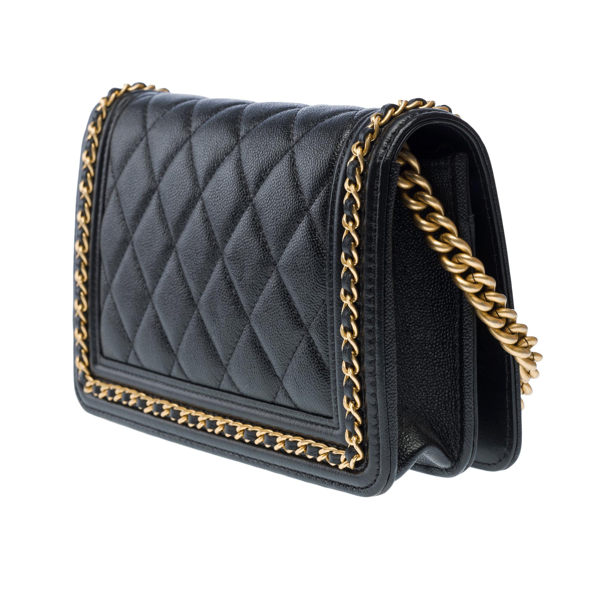 Chanel Wallet on Chain Chain Around shoulder bag in Black Caviar leather, GHW For Sale 2