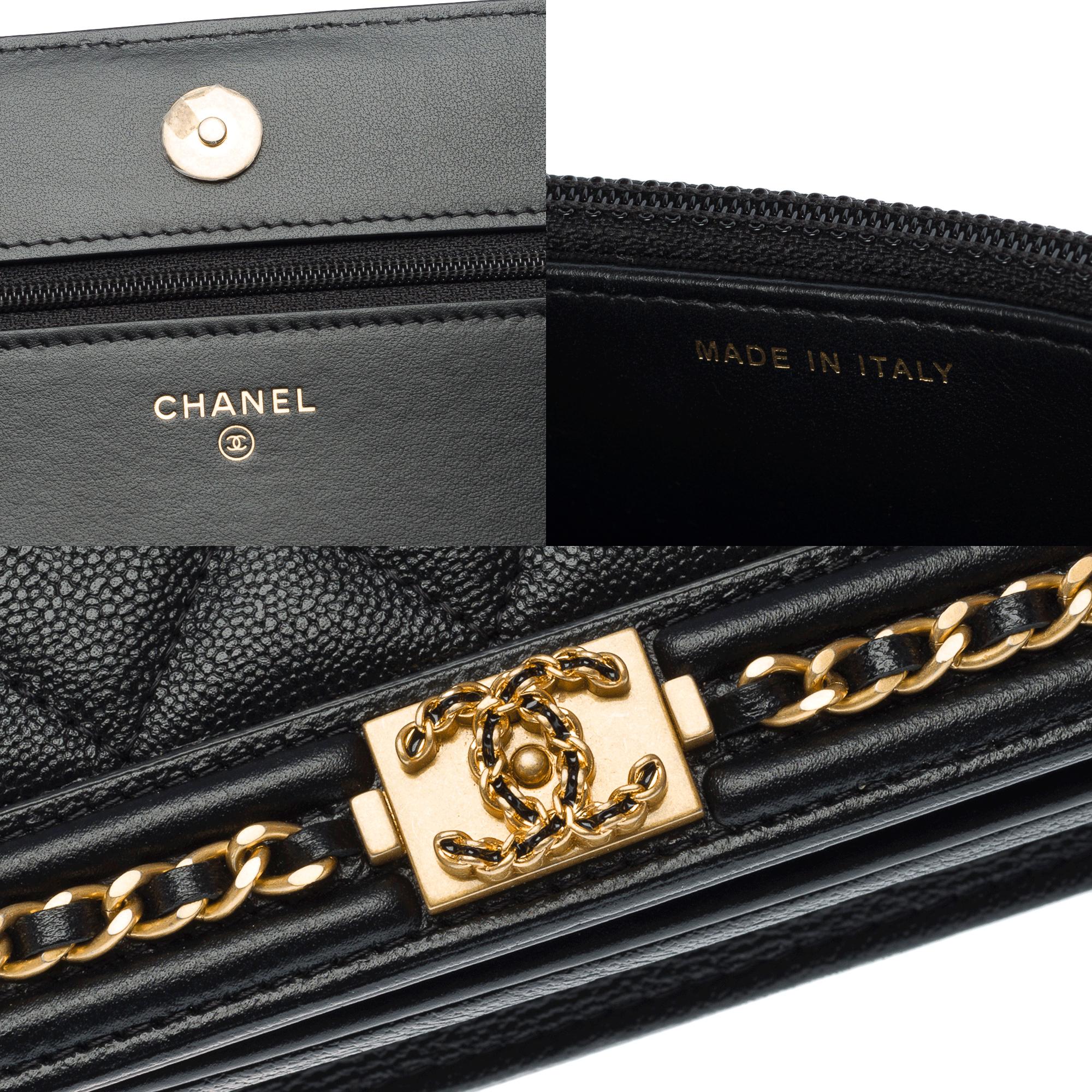 Chanel Wallet on Chain Chain Around shoulder bag in Black Caviar leather, GHW For Sale 3