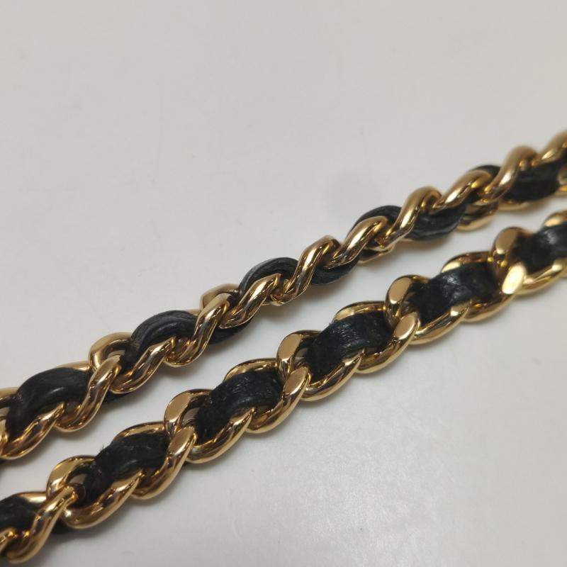 Chanel Wallet on Chain Classic Flap Black Caviar Leather Gold Hardware 2018-19 en vente 5