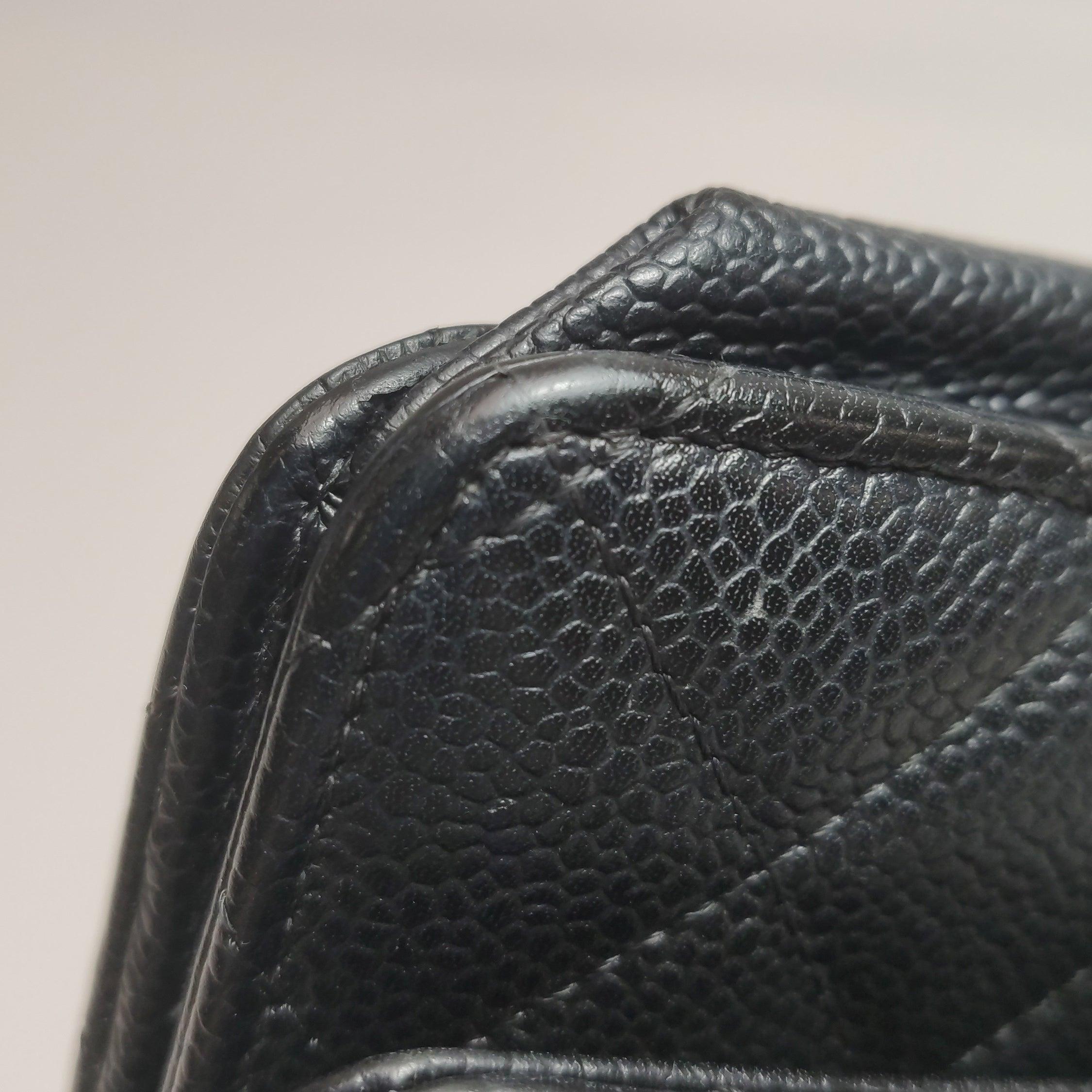 Chanel Wallet on Chain Classic Flap Black Caviar Leather Gold Hardware 2018-19 en vente 11