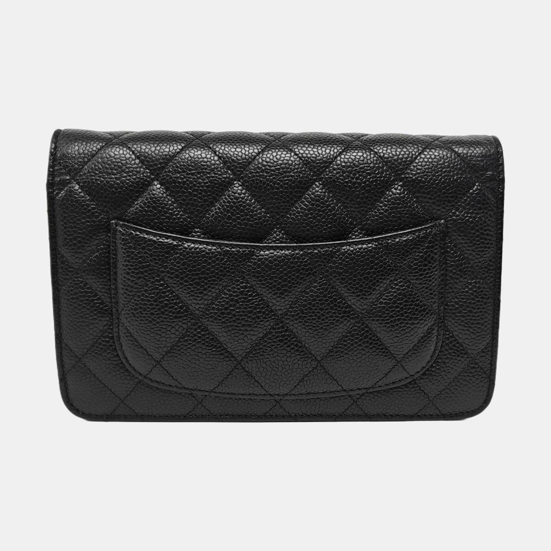 Chanel Wallet on Chain Classic Flap Black Caviar Leather Silver Hardware In condizioni buone in vendita a AUBERVILLIERS, FR