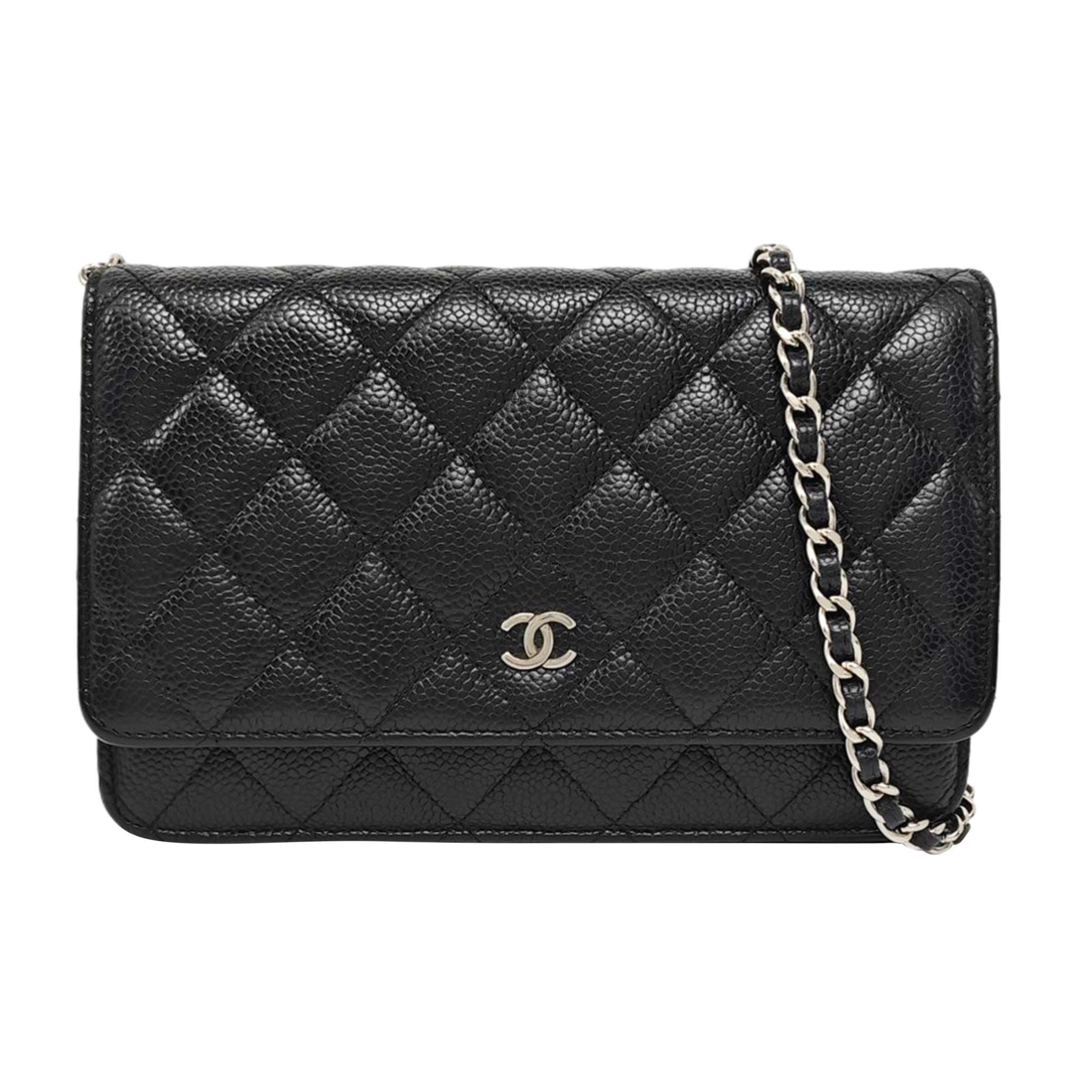 Chanel Wallet on Chain Classic Flap Black Caviar Leather Silver Hardware in vendita