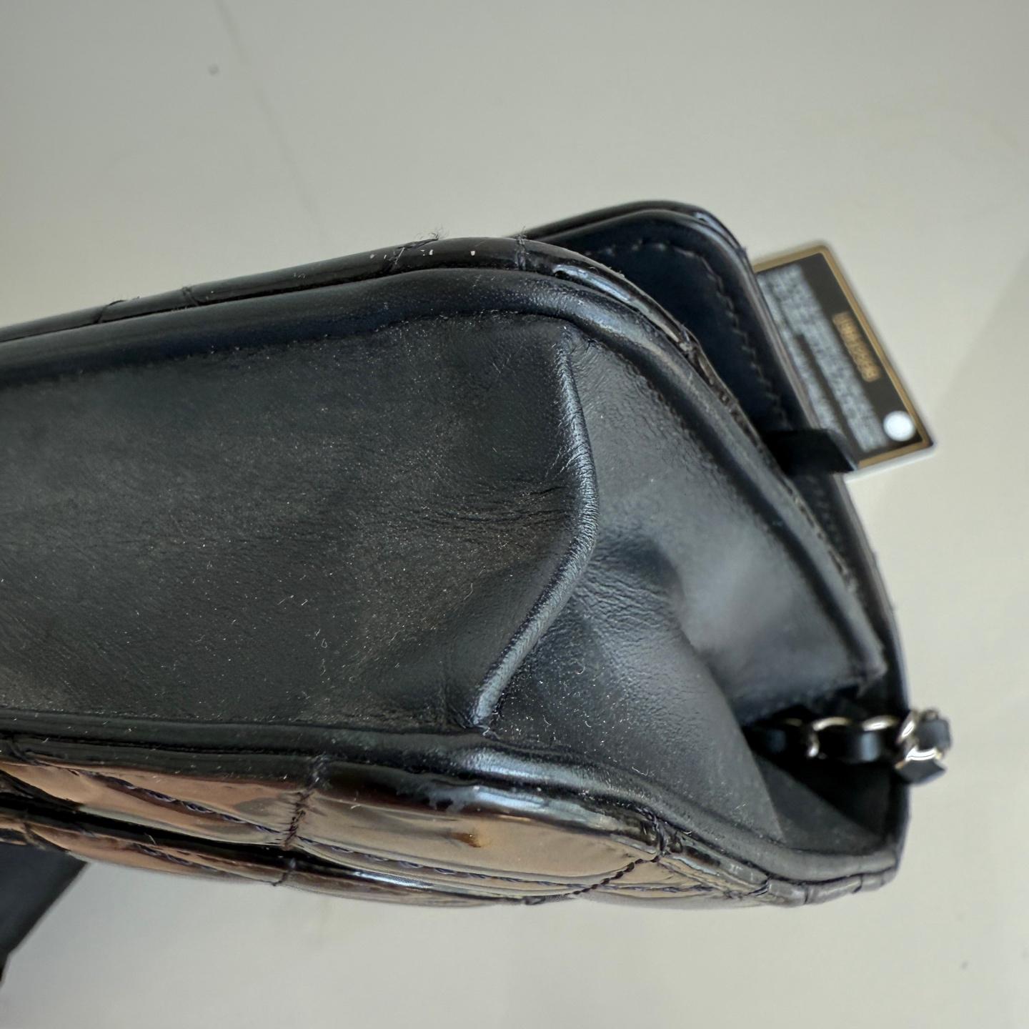Chanel Wallet on Chain Classic Leather Black Patent Leather Silver Hardware en vente 2
