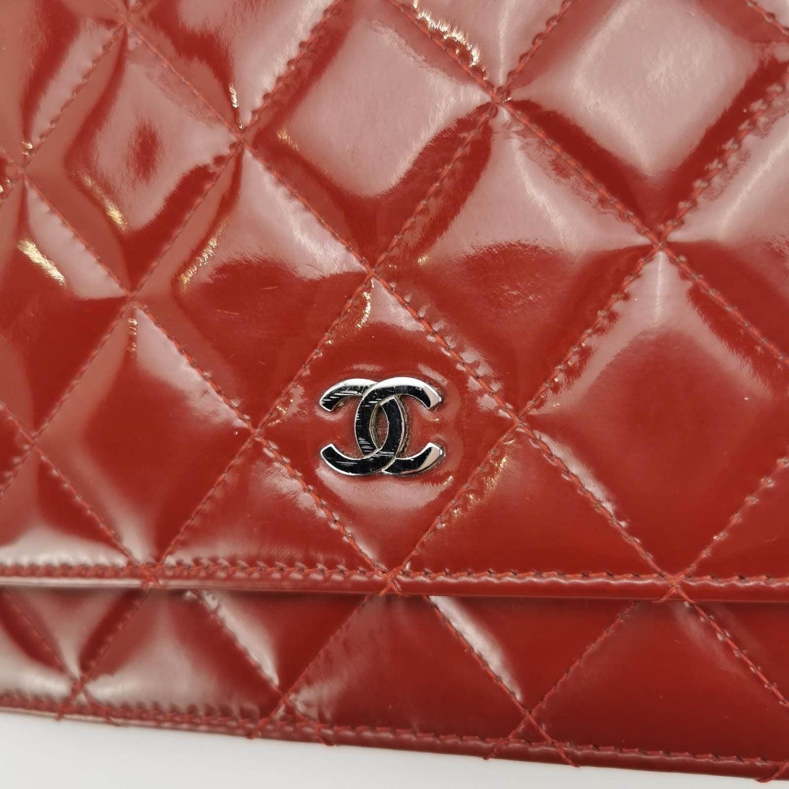 Chanel Wallet on Chain Classic Flap Red Patent Leather For Sale 2
