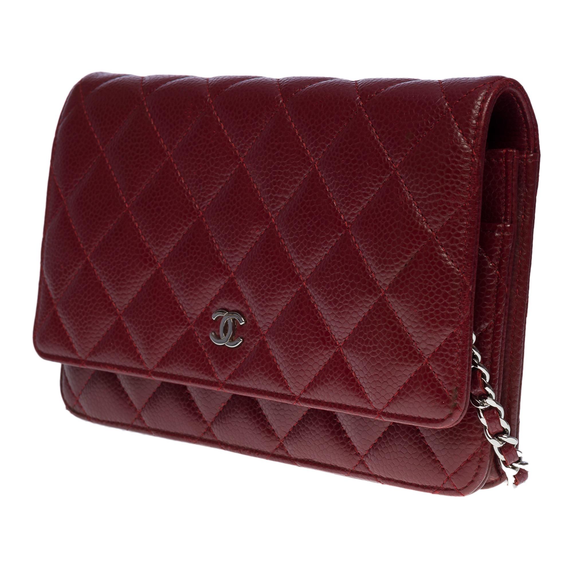 Women's Chanel Wallet On Chain handbag in burgundy quilted caviar leather, SHW
