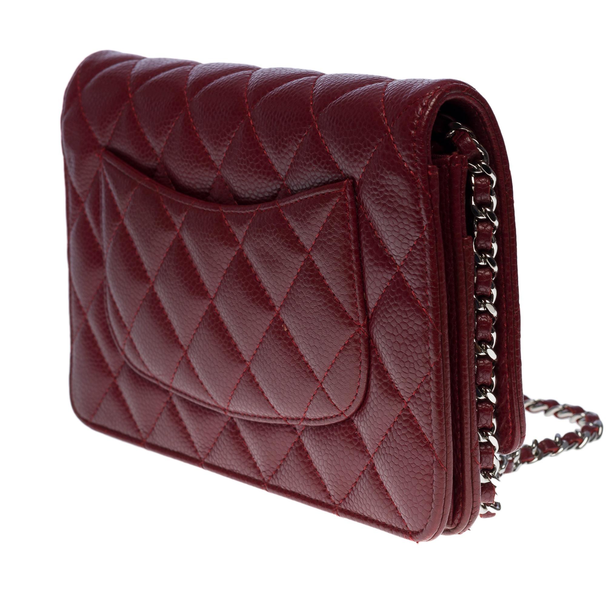 Chanel Wallet On Chain handbag in burgundy quilted caviar leather, SHW 1