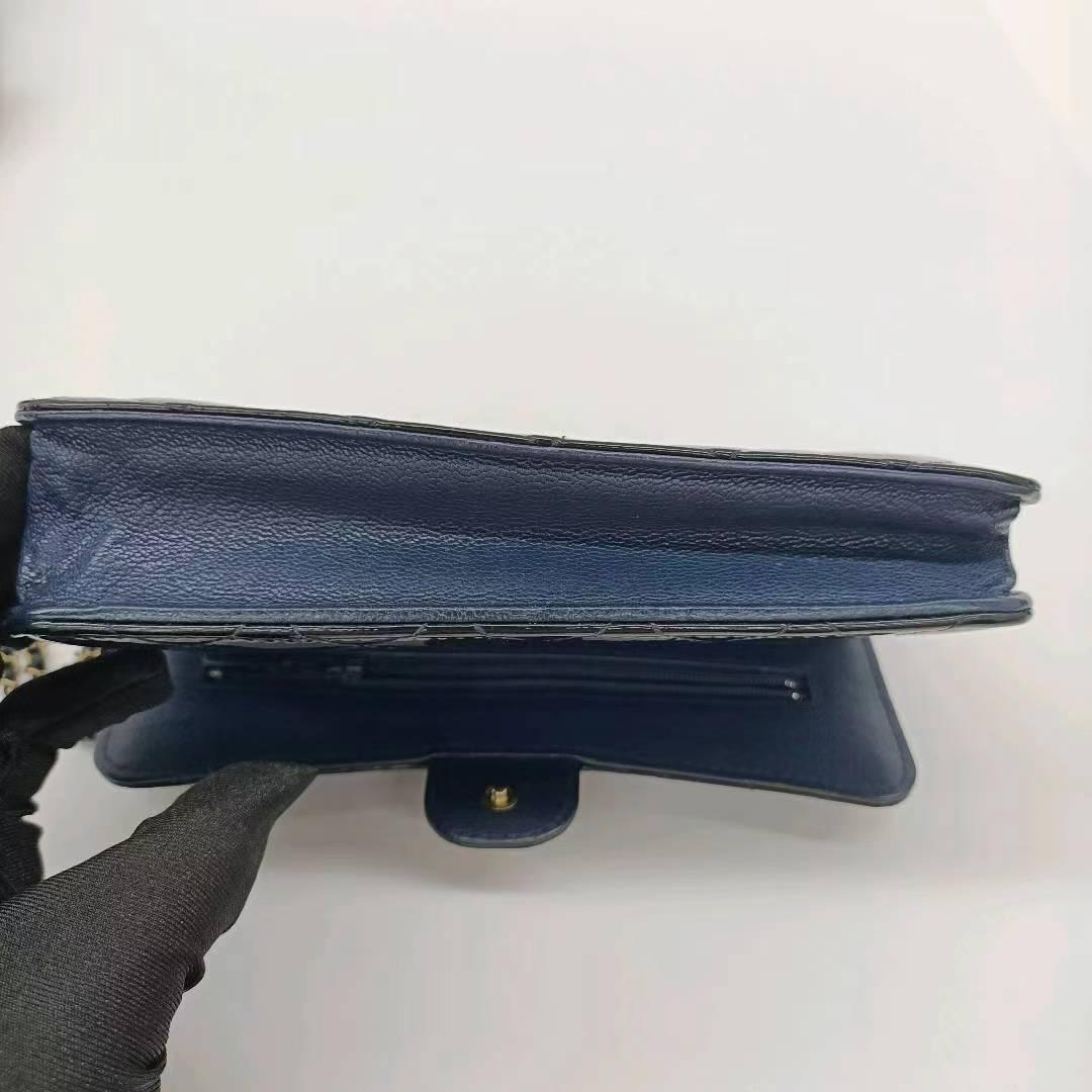 Chanel Wallet on Chain Navy Patent Leather Gold-tone Double Chain, 2015-2016 For Sale 7