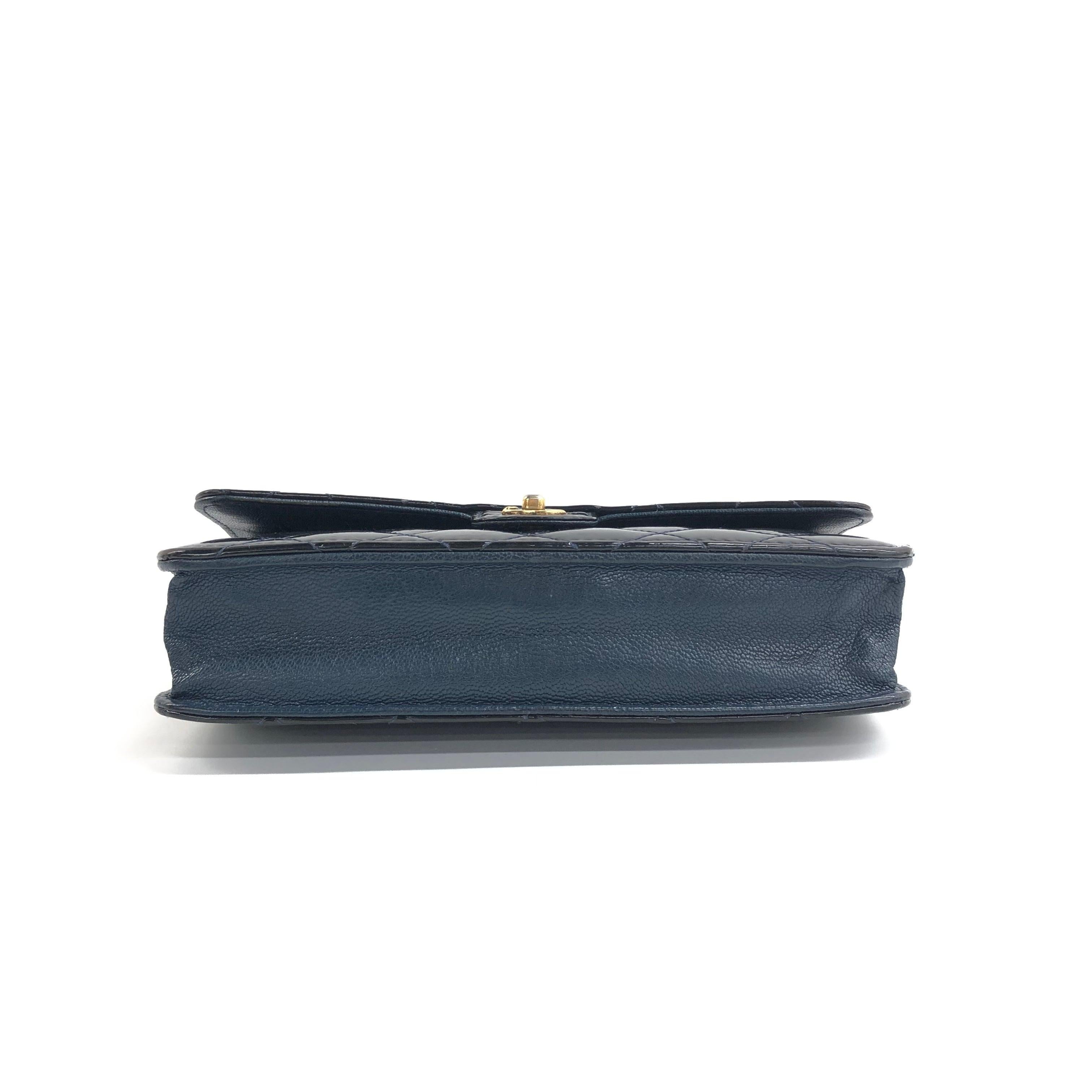 Chanel Wallet on Chain Navy Patent Leather Gold-tone Double Chain, 2015-2016 For Sale 1