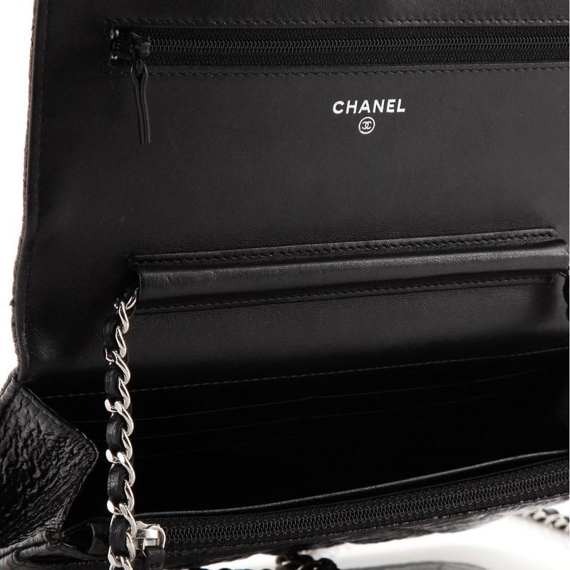 Chanel Portemonnaie an Kette Gesteppt Geknittert Patent 1