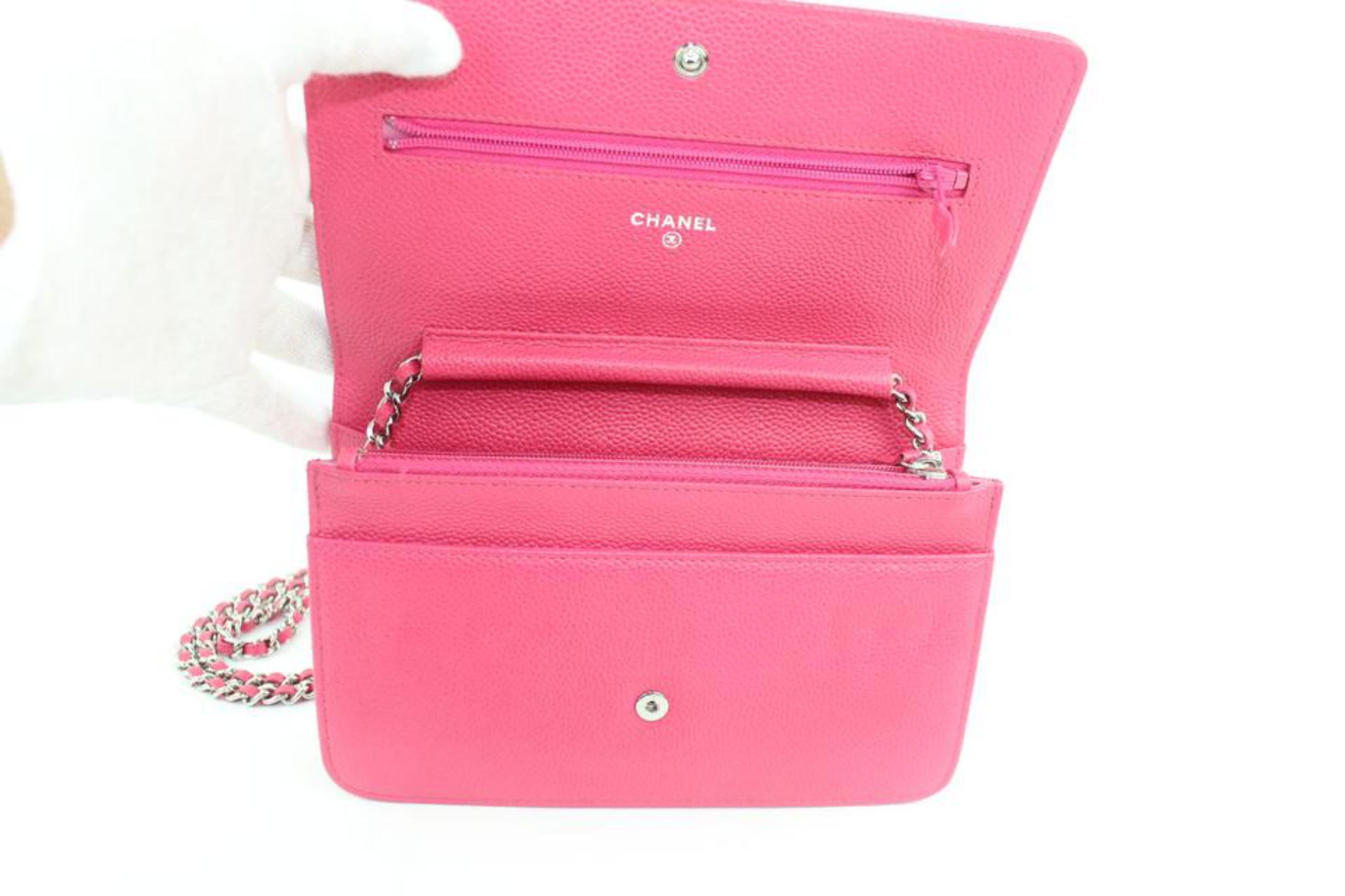Women's Chanel Wallet on Chain (Rare Edition) Cc Caviar 20cz1005 Pink Leather Cross Body For Sale